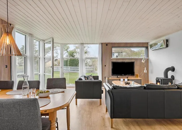 Stunning In Sydals With Kitchen Σπίτι διακοπών